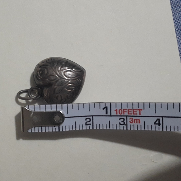 Vintage Sterling Sliver Floral Heart Pendant - Picture 3 of 5